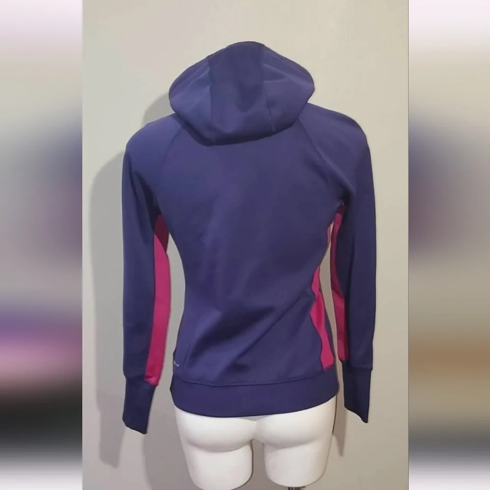 Women's NIKE Therma-Fit Hoodie Sweater